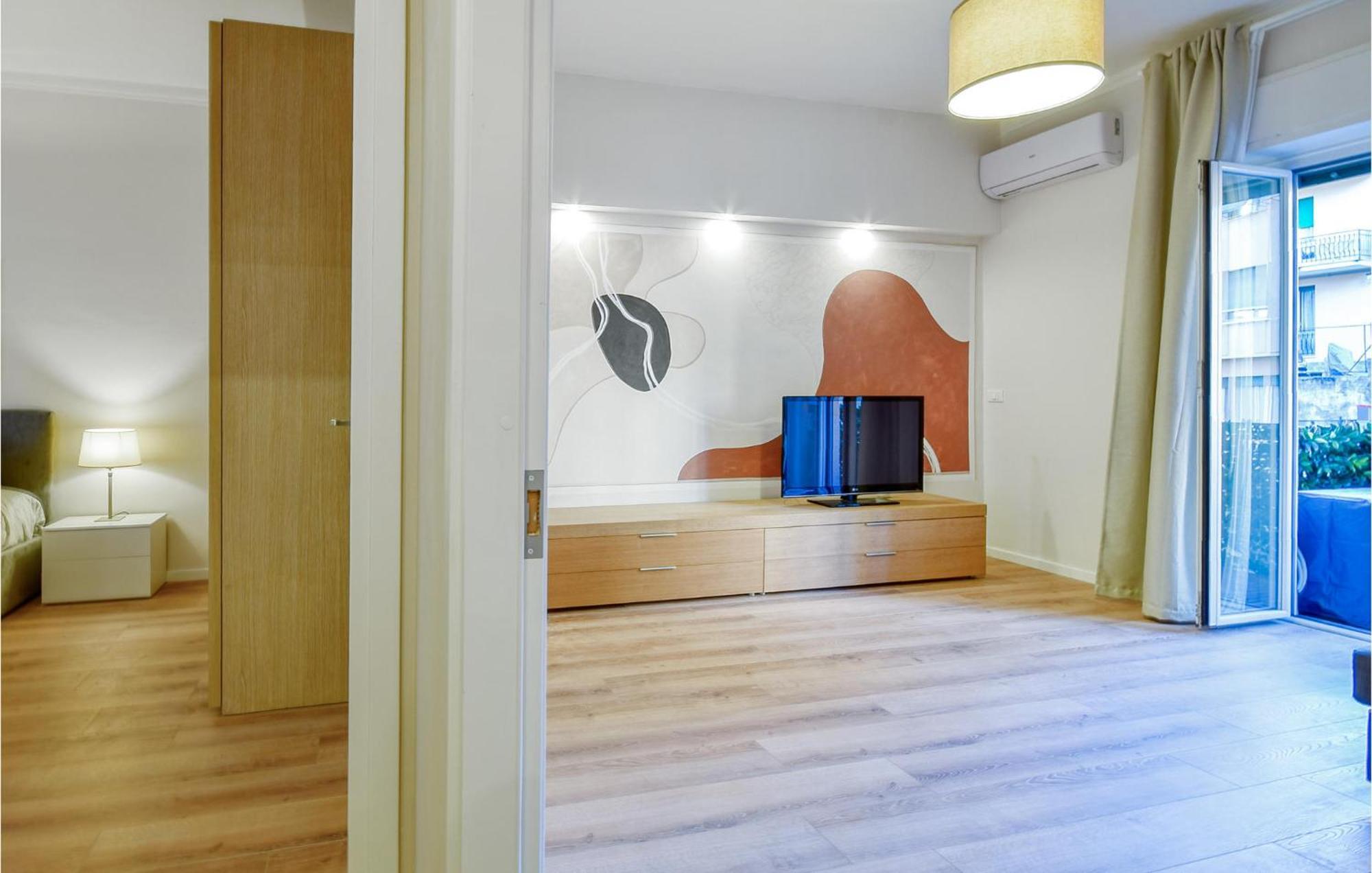 Appartamento Gorgeous In With Kitchen Genova